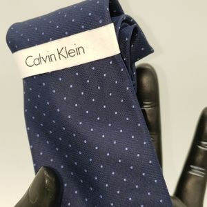 CALVIN KLEIN MAN TIE.